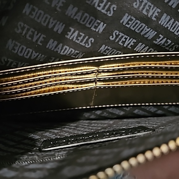 Steve Madden Flowered Clutch NWOT - Picture 6 of 7